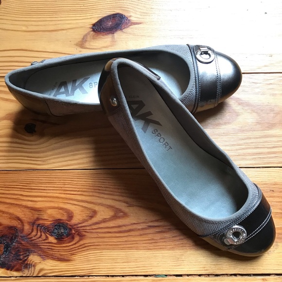 Anne Klein Sport Shoes - AK Anne Klein Sport Beige Bronze Loafers, EUC, 10M